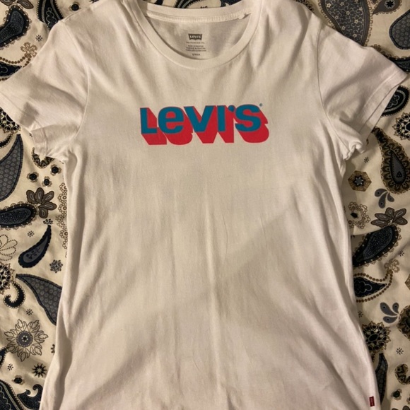 Vintage Levi’s Logo T-Shirt - Picture 1 of 3